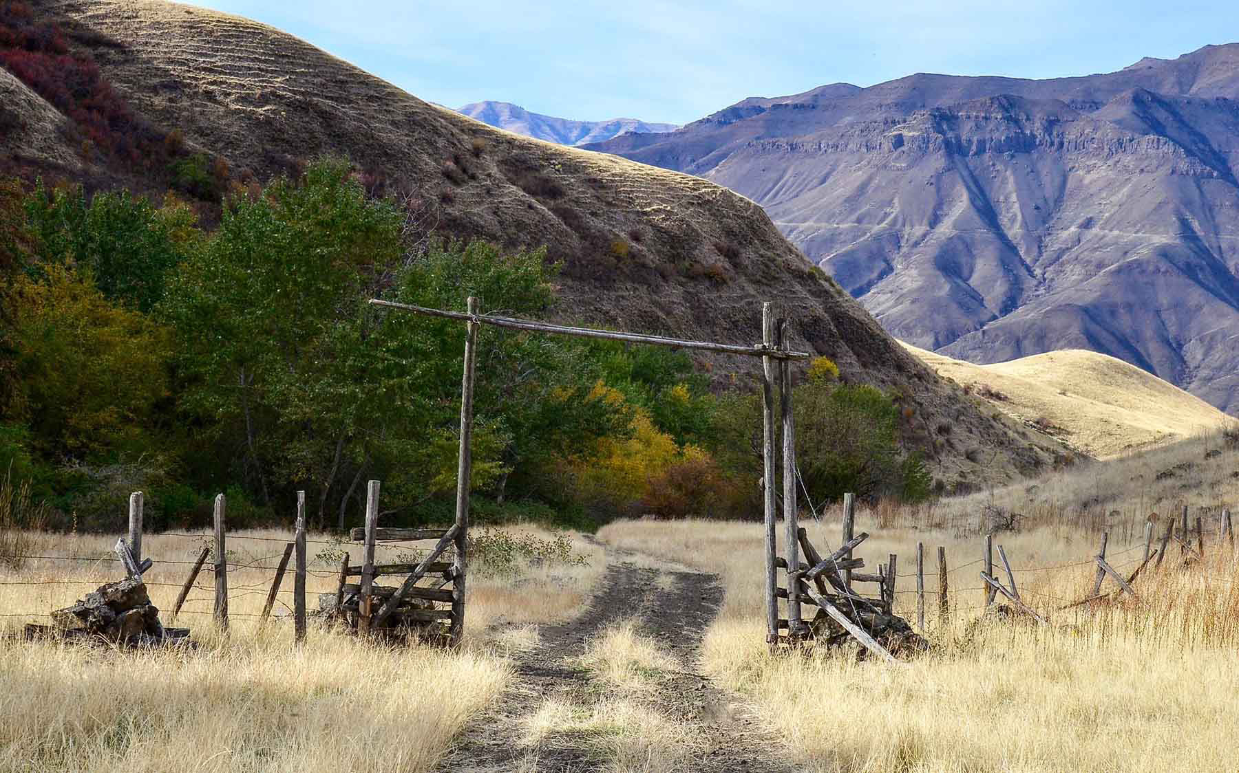 Lower Salmon River Ranch Sold Idaho Hall and Hall